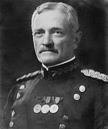 220px-General_John_Joseph_Pershing_head_on_shoulders