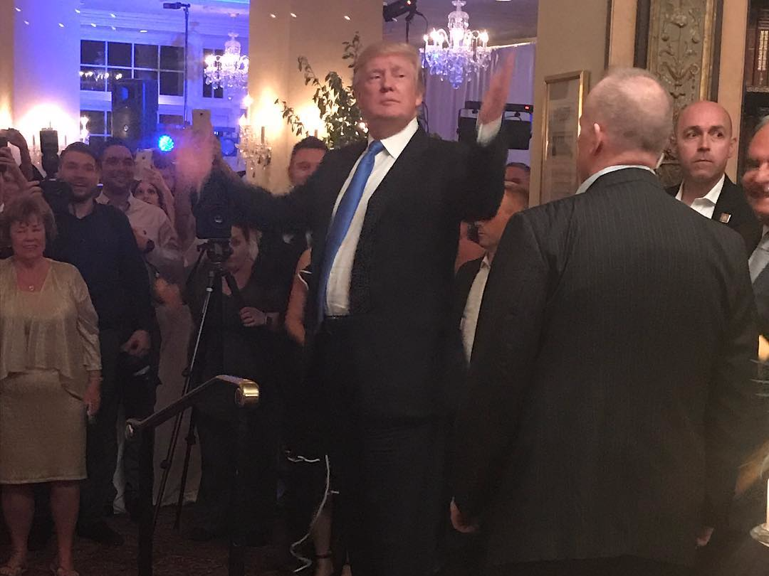 trump-crashed-a-wedding-at-his-bedminster-golf-club-saturday-night