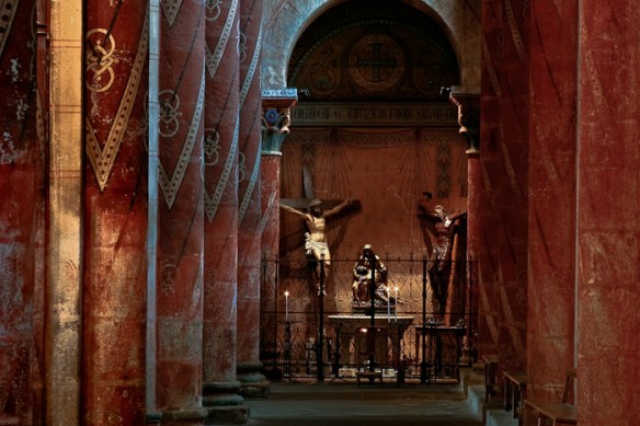 Basilique Saint Austremoine, Issoire (Puy-de-Dôme) Photo by PJ McKey
